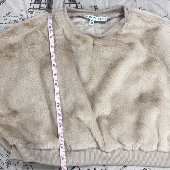 Hyfve Hyfve Hyfve Crop Fleece Top - Picture 3 of 13